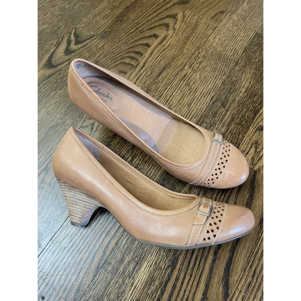 clarks women LEATHER Zaya road pump shoes size 9.5